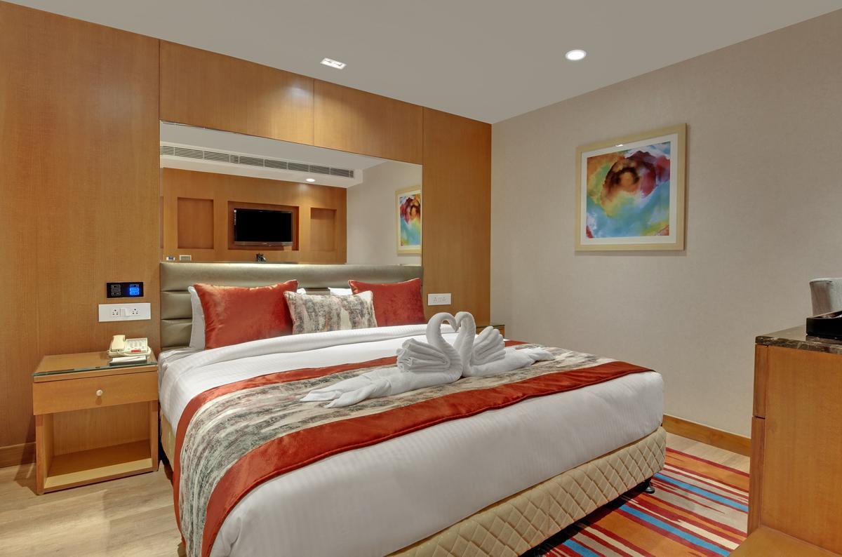 Beacon Hotel Nirman Vihar New Delhi Exterior photo